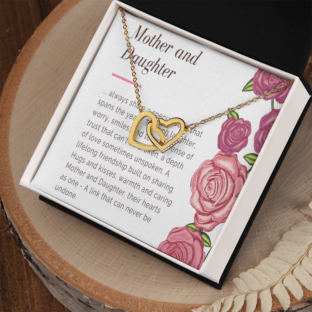 MO9E56~1 Interlocking Hearts Necklace