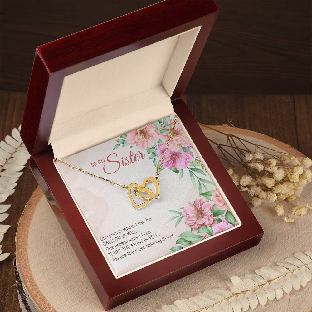 Collection Sister - Most Amazing Sister - Interlocking Hearts Necklace