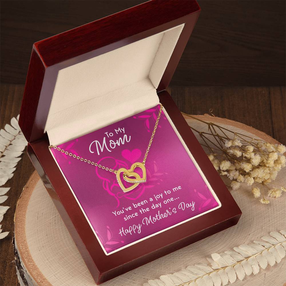 To My Mom Interlocking Hearts Necklace