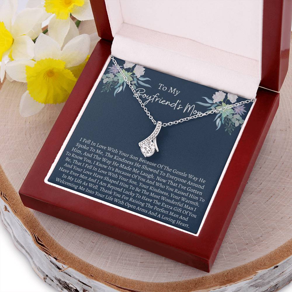 Boyfrend Mom - I Fell In Love Alluring Beauty Necklace