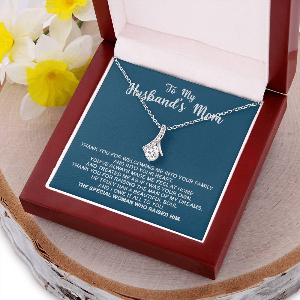 To My Husband's Mom - I Owe It All To You - Necklace Alluring Beauty Necklace