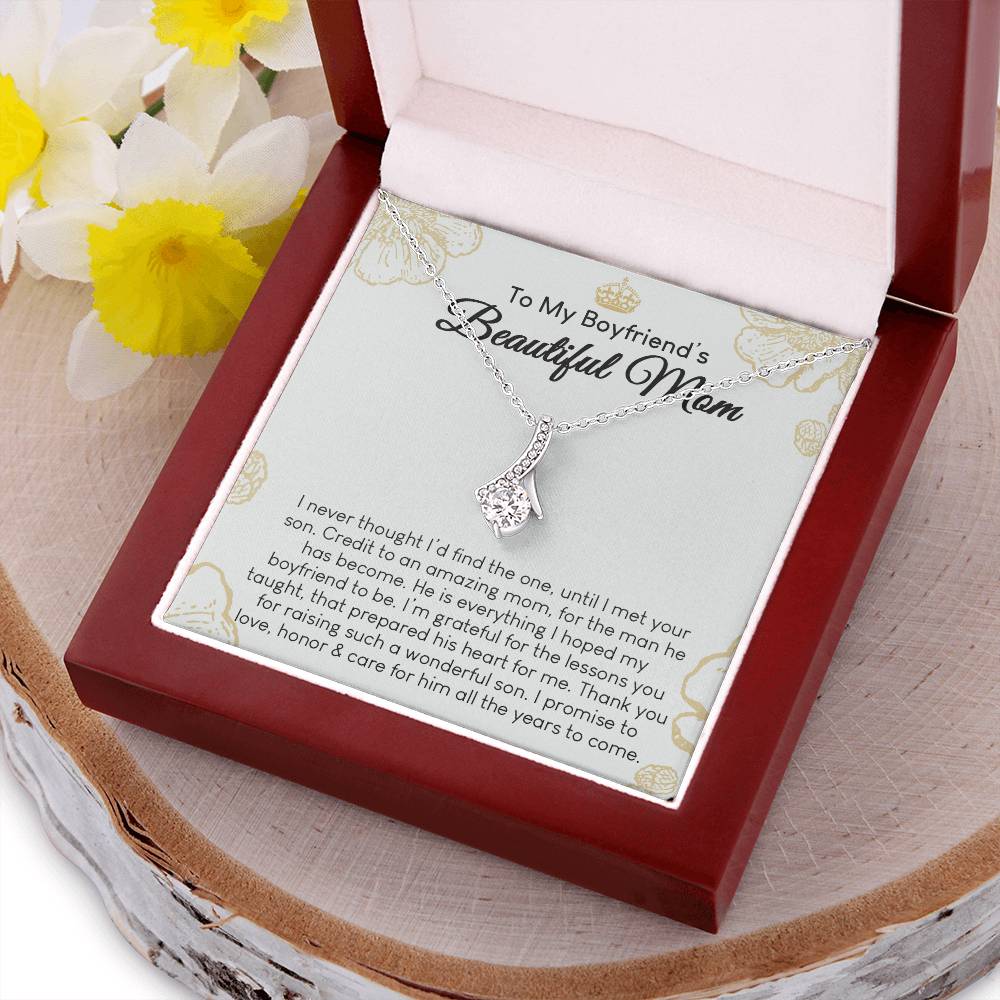 To My Boyfriend's Mom Alluring Beauty Necklace  Gift For Her Alluring Beauty Necklace