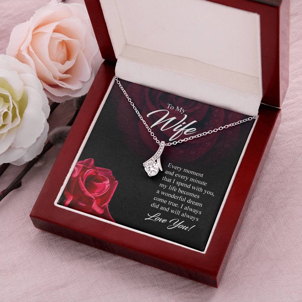 A Wonderful Dream Alluring Beauty Necklace